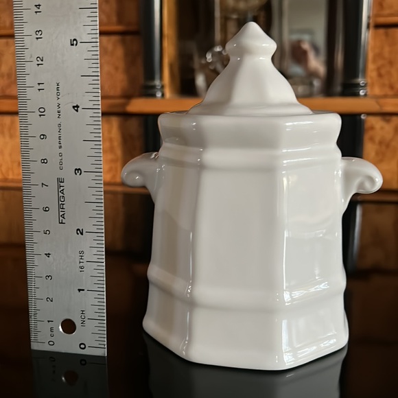 Pfalzgraf covered Ceramic Container with Lid, off white, Germany - Picture 4 of 7